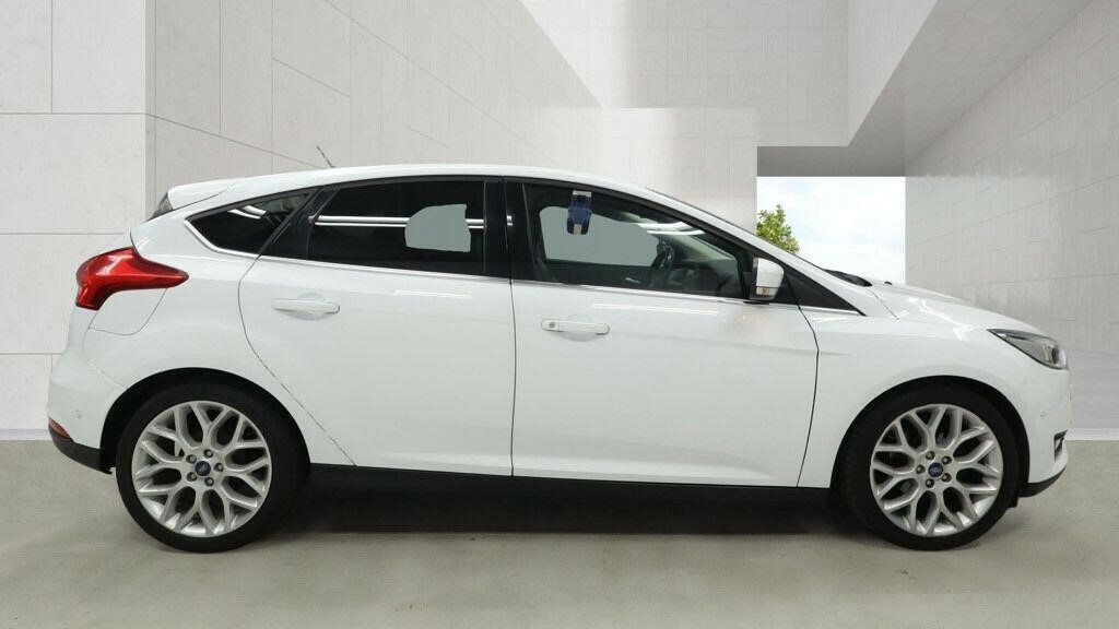 Ford Focus 1.5 Tdci Titanium X Euro 6 Ss RV16RLU White #3