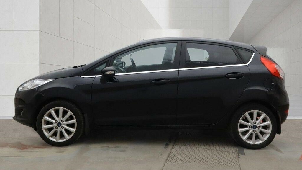 Ford Fiesta 1.0T Ecoboost Titanium Euro 6 Ss LRZ4266 Black #4