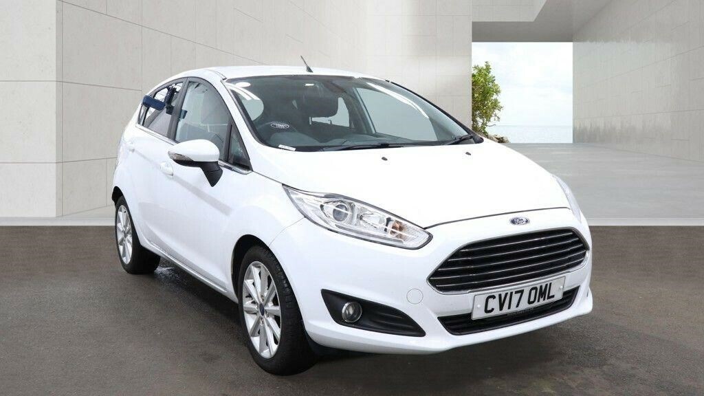 Ford Fiesta 1.0T Ecoboost Titanium Euro 6 Ss White