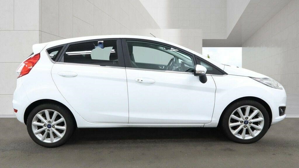 Ford Fiesta 1.0T Ecoboost Titanium Euro 6 Ss White #3