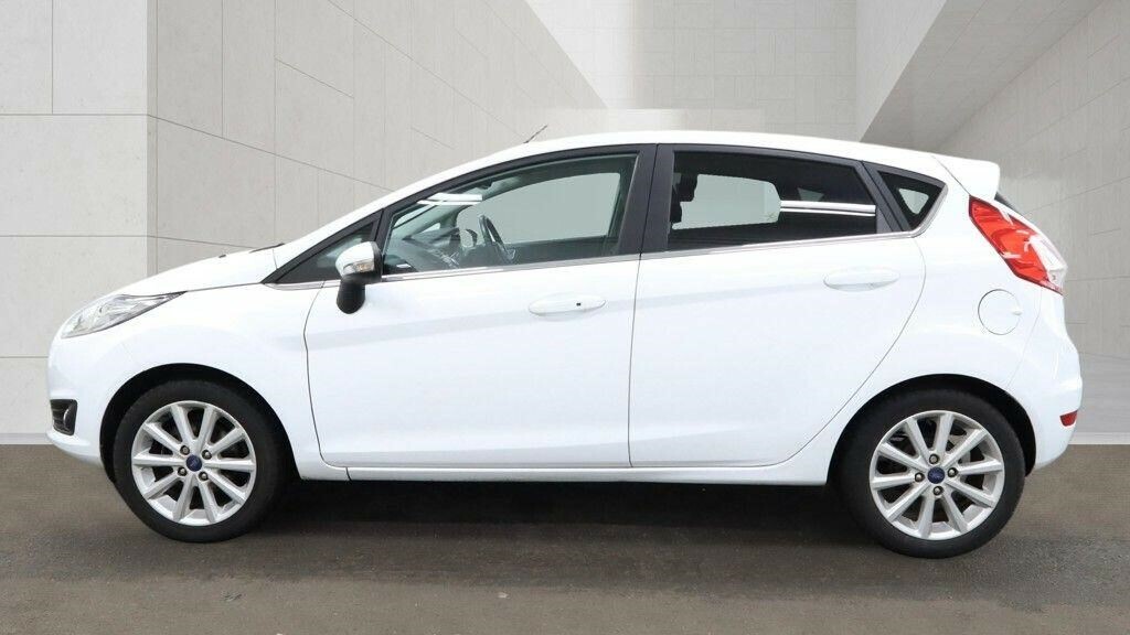 Ford Fiesta 1.0T Ecoboost Titanium Euro 6 Ss White #4