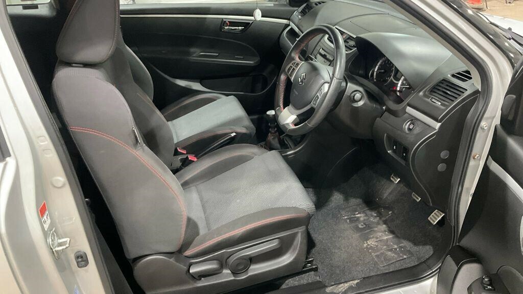Suzuki Swift 1.2 Sz2 Euro 5 Red #9