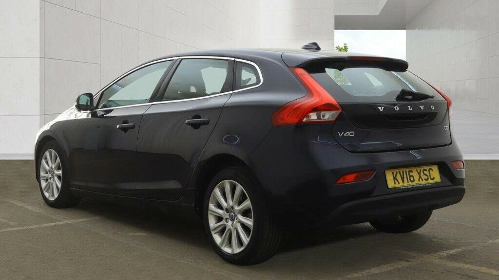Volvo V40 2.0 D2 Se Lux Nav Euro 6 Ss Blue #4