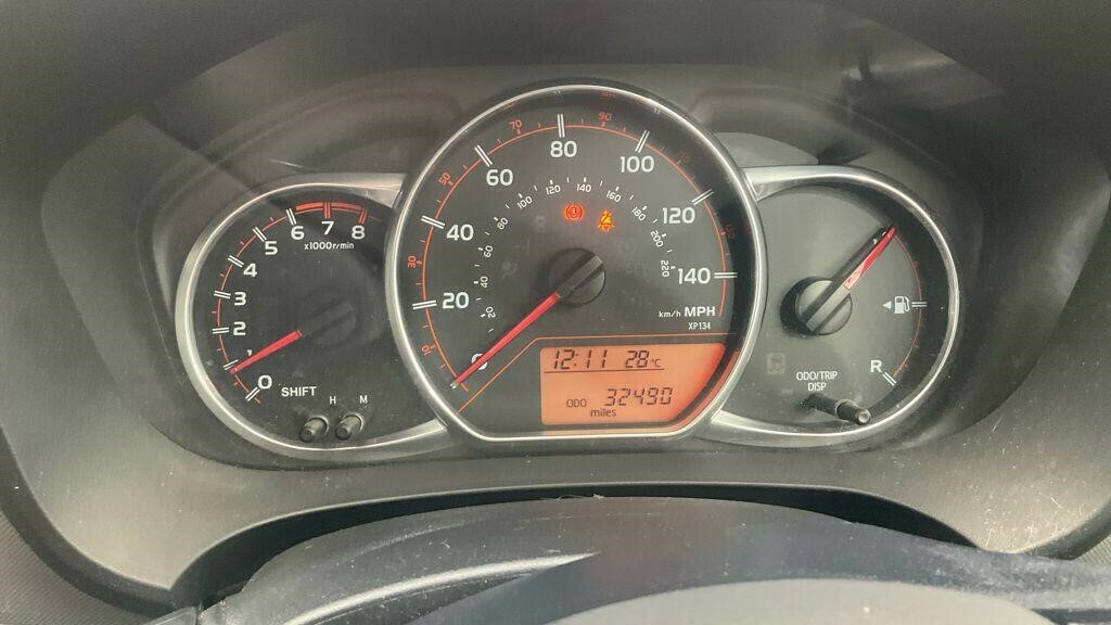 Toyota Yaris 1.5 Vvt-i Icon Tech  #12