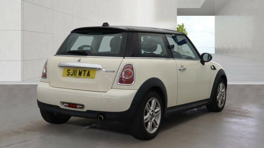 Mini Hatch 1.6 Cooper Euro 5 Ss #6