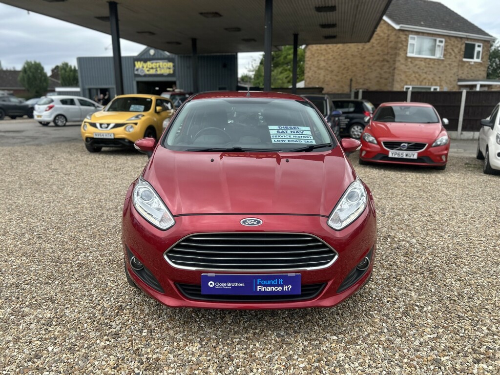 Ford Fiesta Hatchback 1.5 Tdci Zetec 2016 AP16NWV Red #2