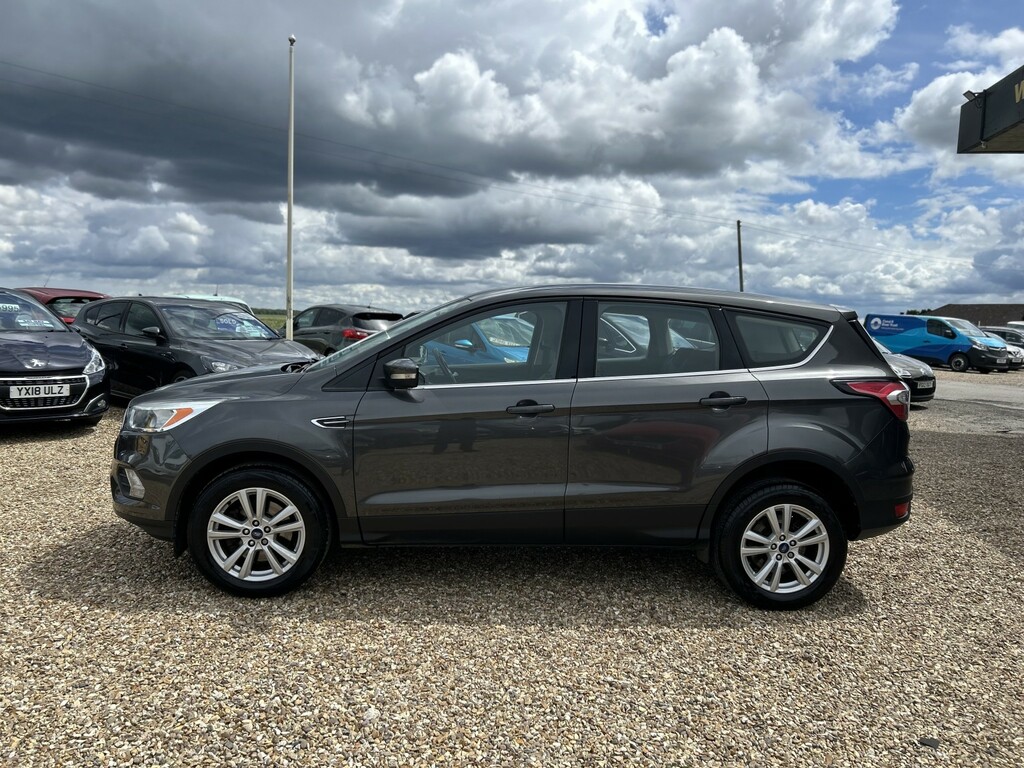 Ford Kuga Suv 1.5 Tdci Zetec 2017 PN17UVW Grey #4