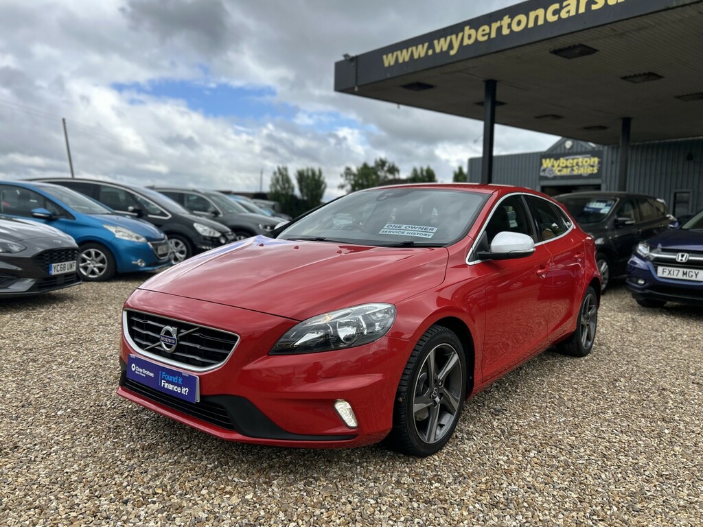 Volvo V40 Hatchback 2.0 R-design T3 2015 Red