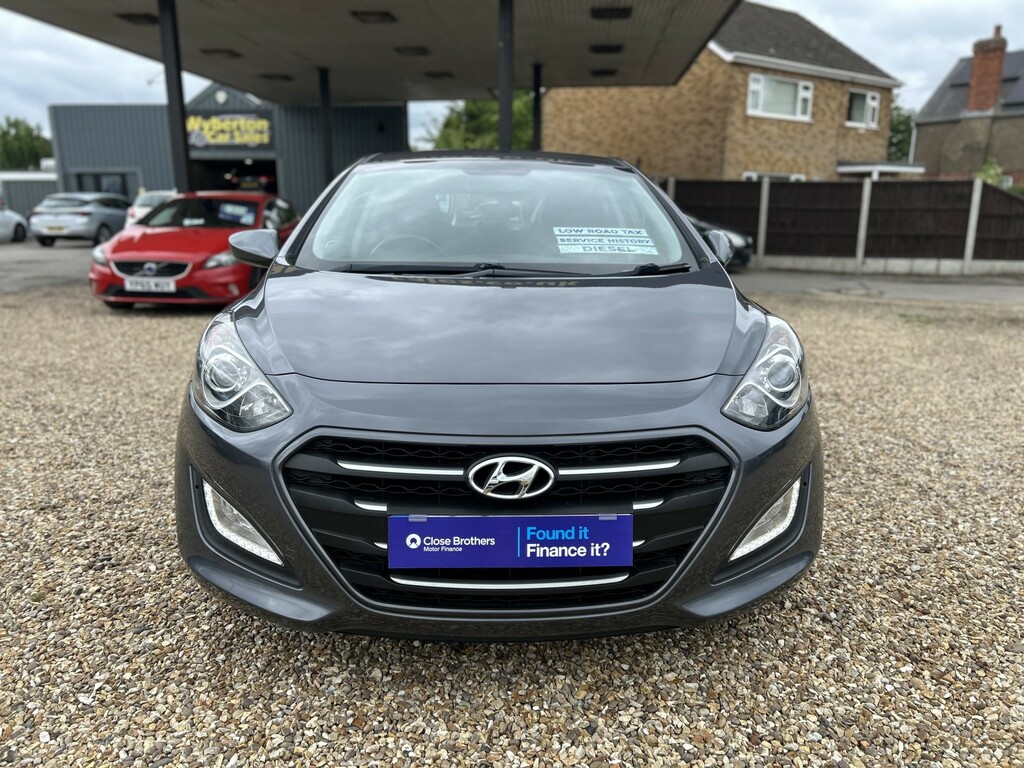 Hyundai I30 Hatchback 1.6 Crdi Blue Drive Se 2015 Grey #2