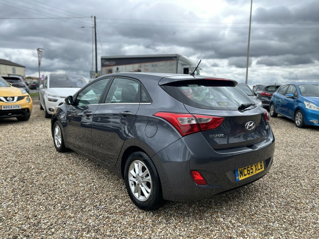 Hyundai I30 Hatchback 1.6 Crdi Blue Drive Se 2015 Grey #5