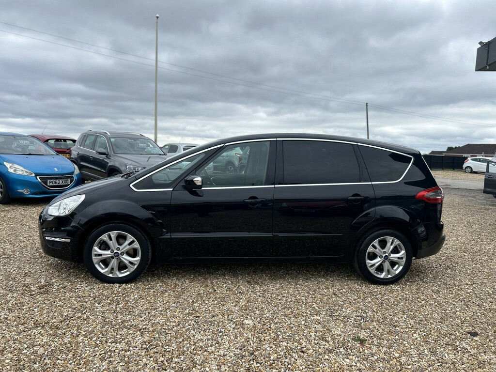 Ford S-Max Mpv 2.0 Tdci Titanium 2014 Black #4