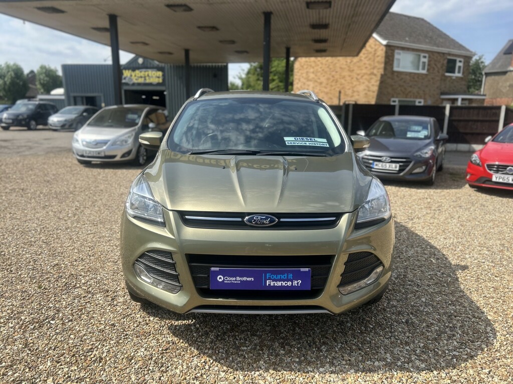 Ford Kuga Suv 2.0 Tdci Zetec 2015 Green #2