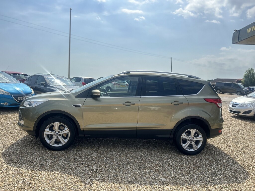 Ford Kuga Suv 2.0 Tdci Zetec 2015 Green #4