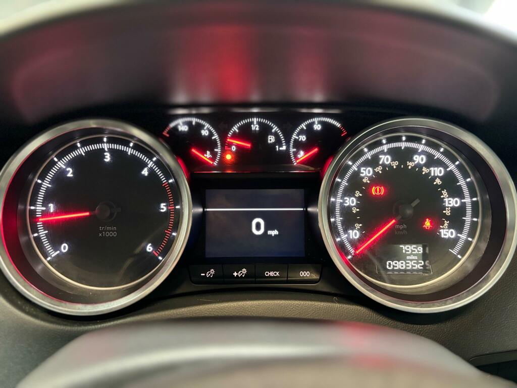 Peugeot 508 1.6 E-hdi Active Navigation Version 115 Bhp Black #35