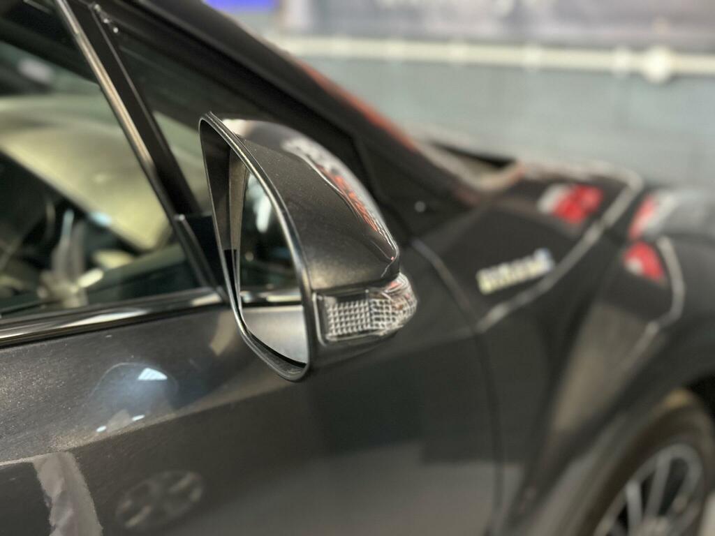Toyota C-Hr 1.8 Hybrid Dynamic Cvt White #37