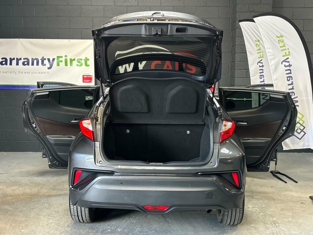 Toyota C-Hr 1.8 Hybrid Dynamic Cvt White #42