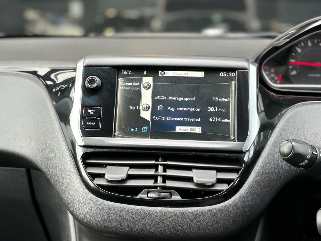 Peugeot 208 Active Silver #26