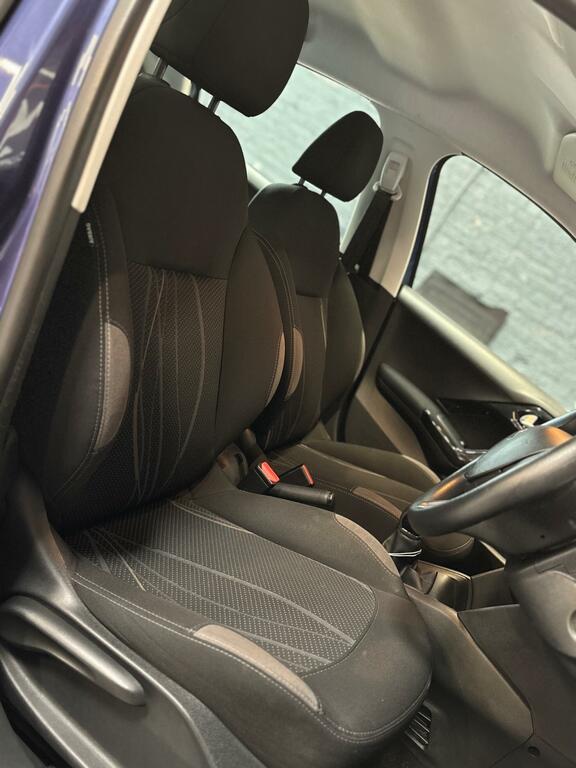 Peugeot 208 Active Silver #10