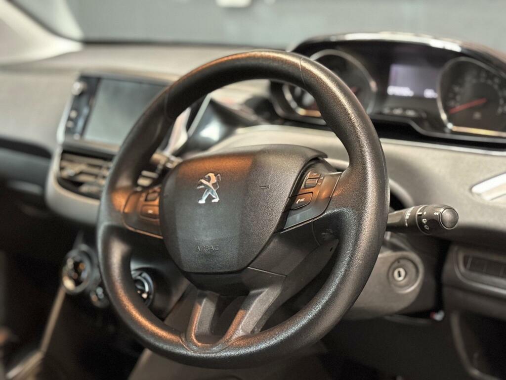 Peugeot 208 Active Silver #29