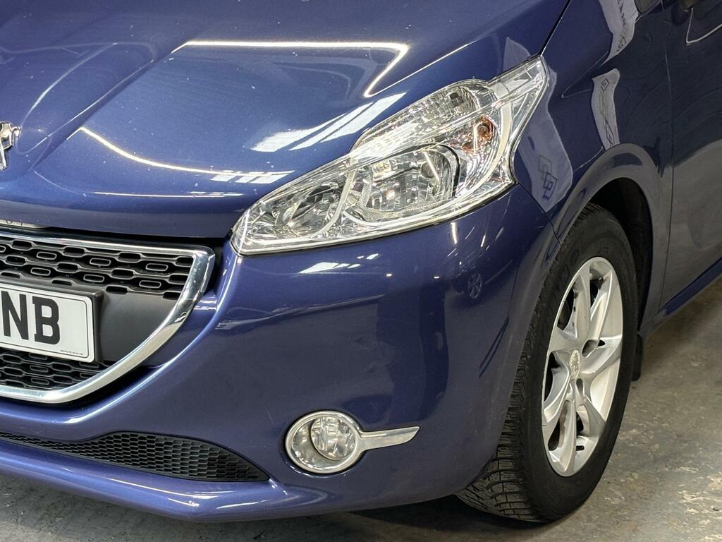 Peugeot 208 Active Silver #31