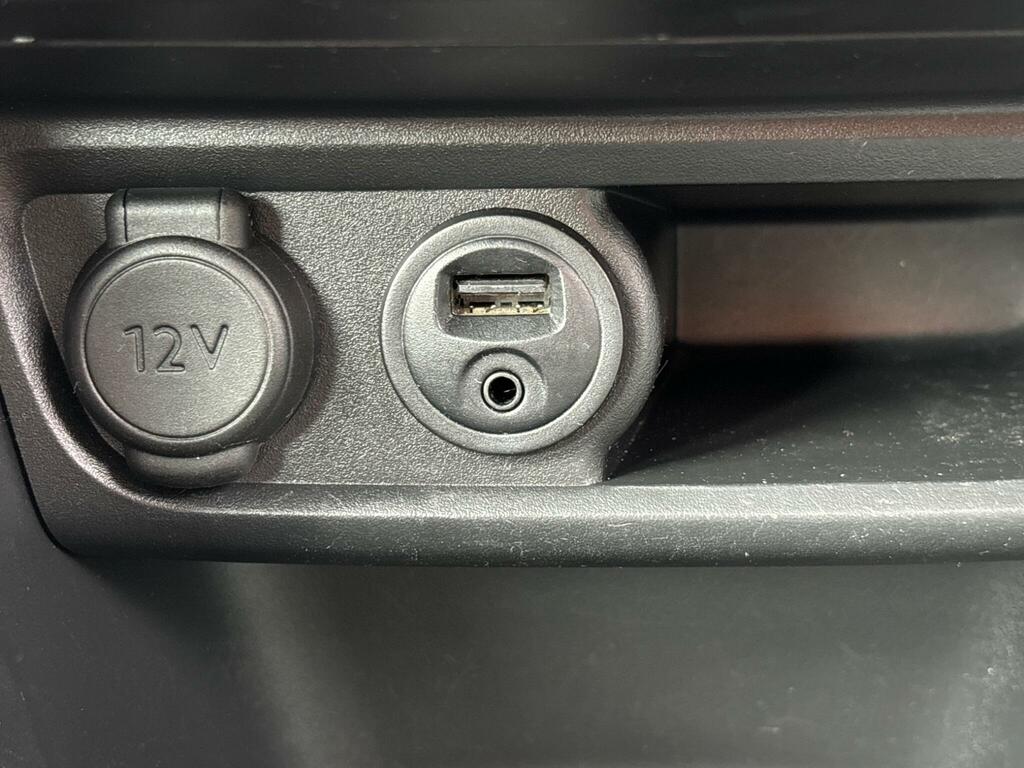 Peugeot 208 Active Silver #14