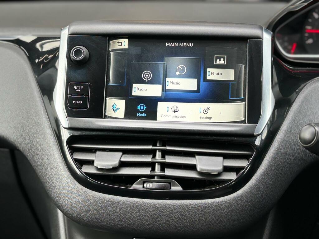 Peugeot 208 Active Silver #25