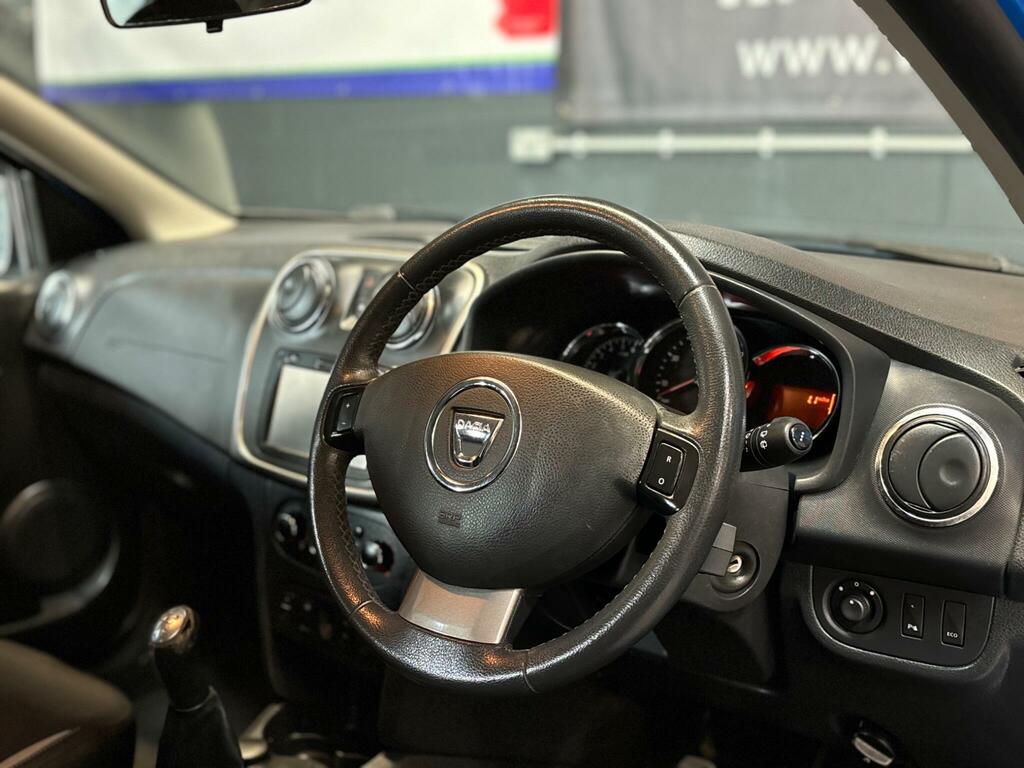 Dacia Sandero Stepway Stepway White #11
