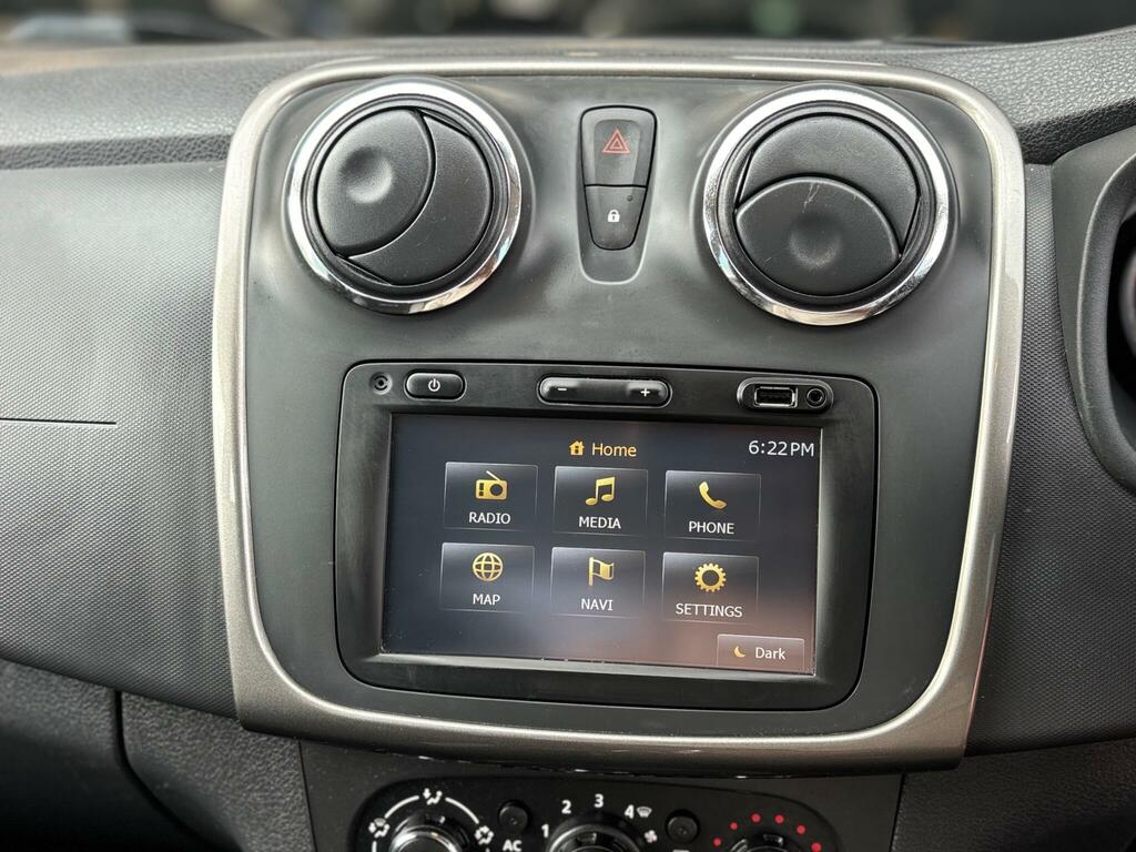 Dacia Sandero Stepway Stepway White #29