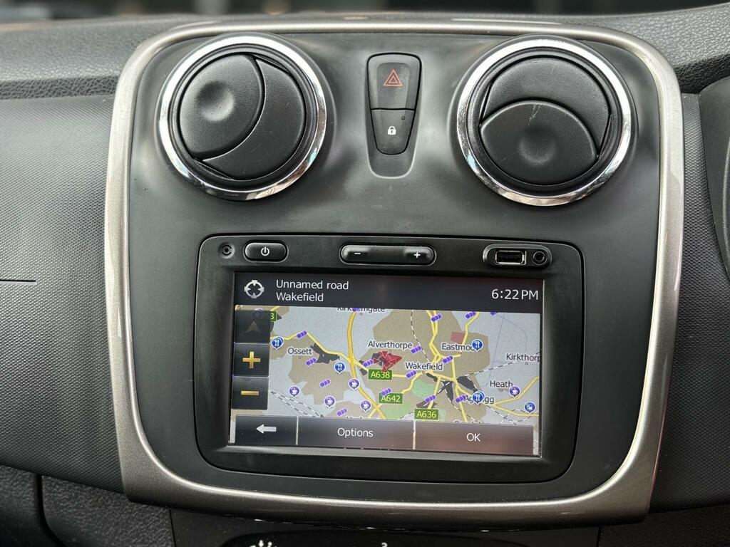 Dacia Sandero Stepway Stepway White #28