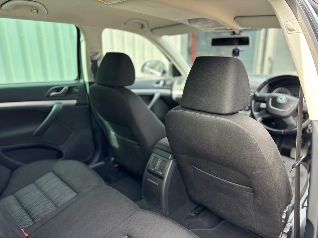 Skoda Octavia 1.6L Se Silver #12