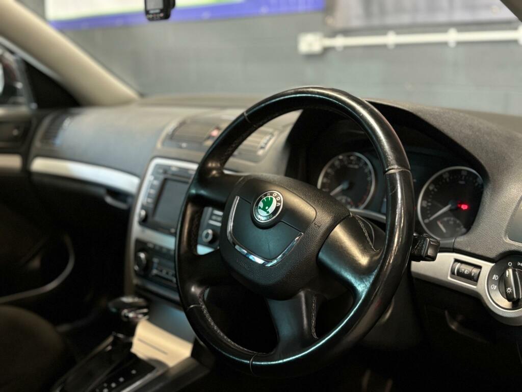 Skoda Octavia 1.6L Se Silver #7