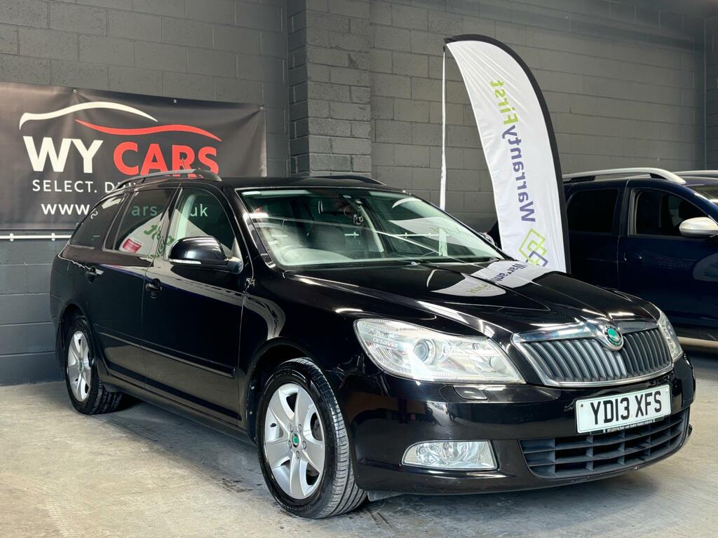 Skoda Octavia Elegance Black #5