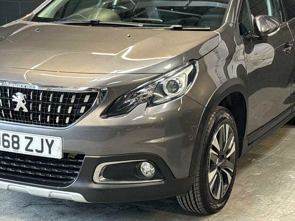 Peugeot 2008 Active Black #47