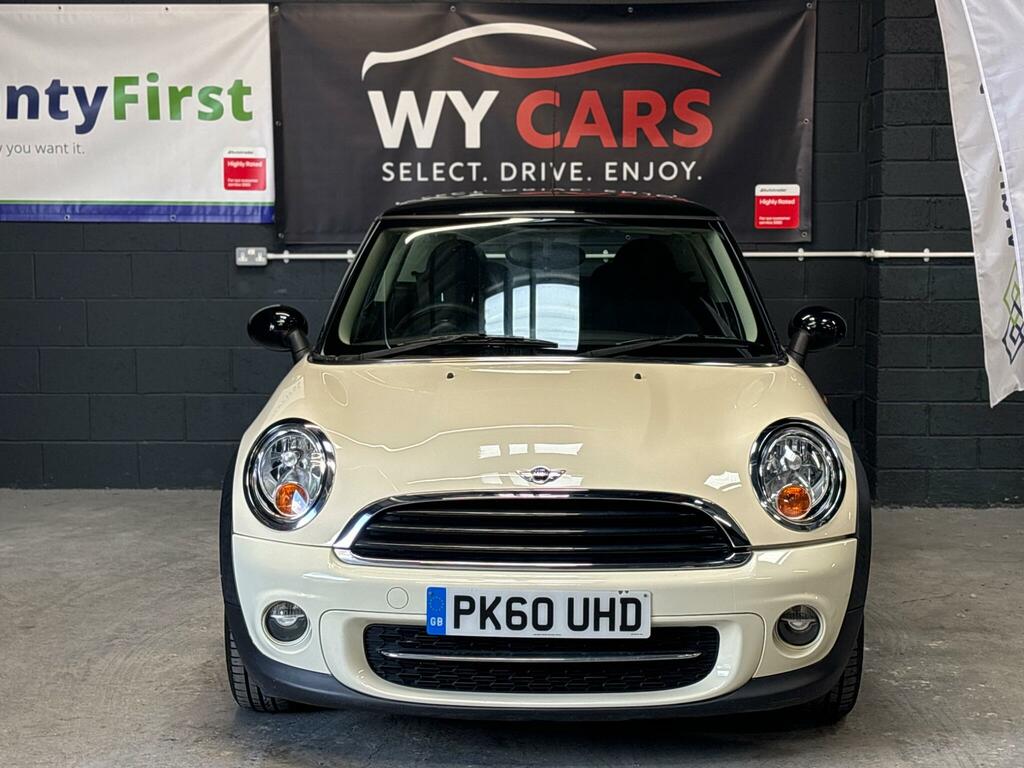 Mini Hatch Cooper D White #5