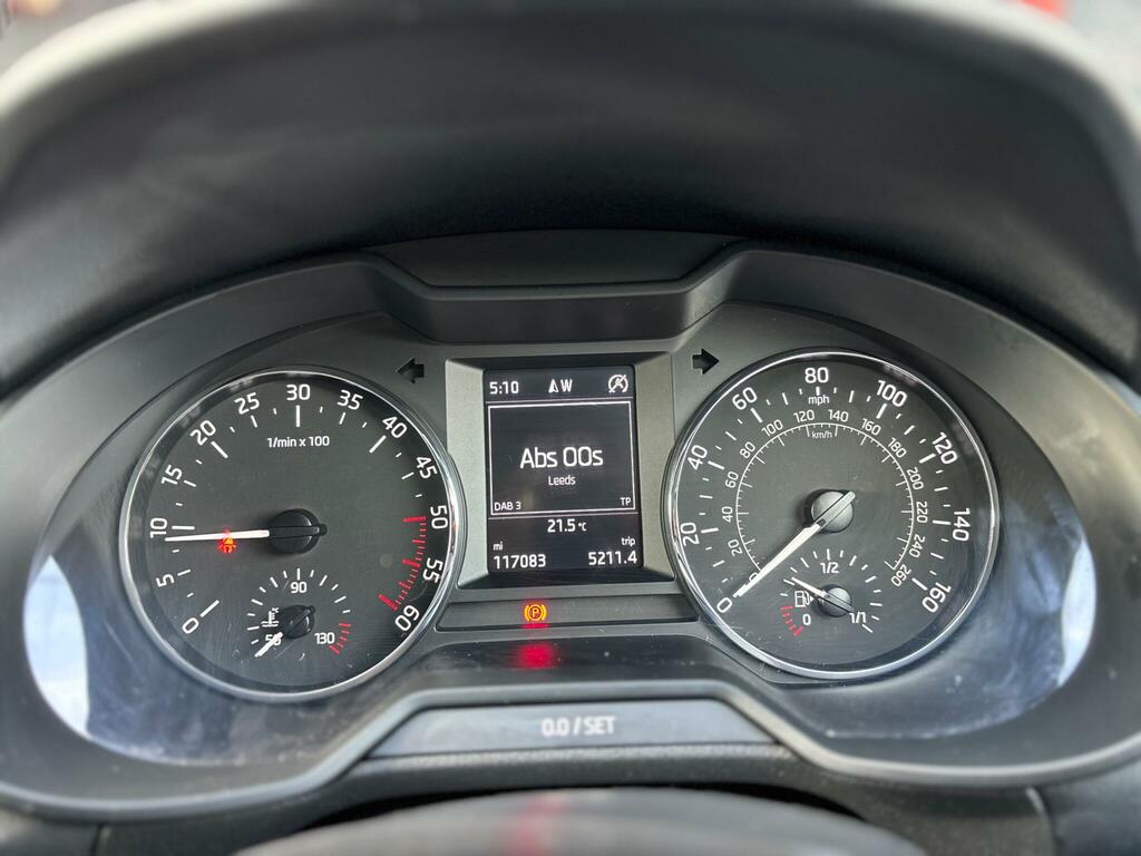 Skoda Octavia Octavia Vrs Tdi Cr Black #37