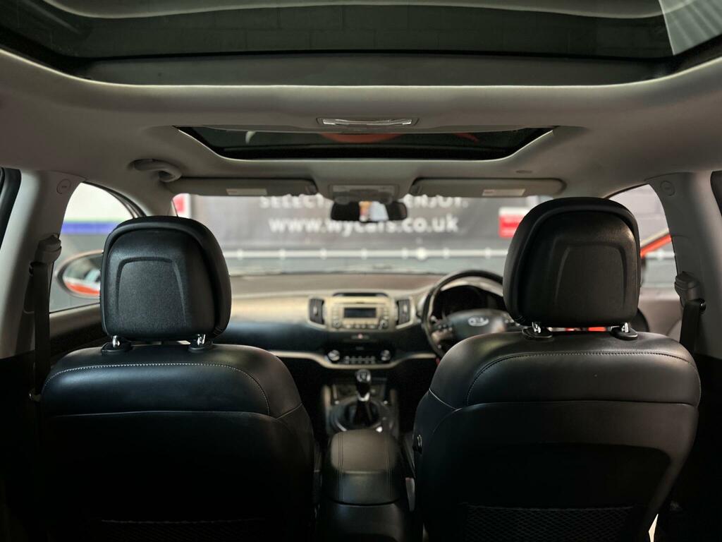 Kia Sportage 2.0 Crdi Kx-3 White #12