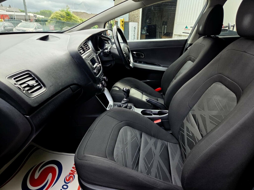 Kia Ceed 1.6 Crdi 2 Sportswagon Dct White #20