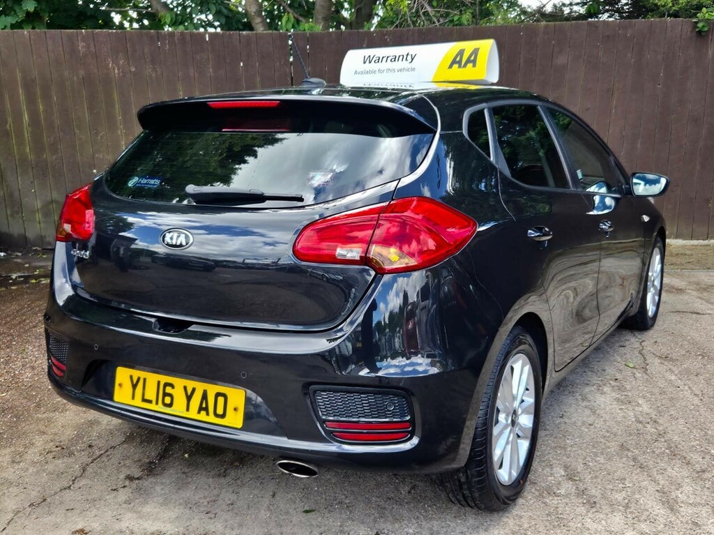 Kia Ceed 1.6 Crdi 2 Sportswagon Dct White #8