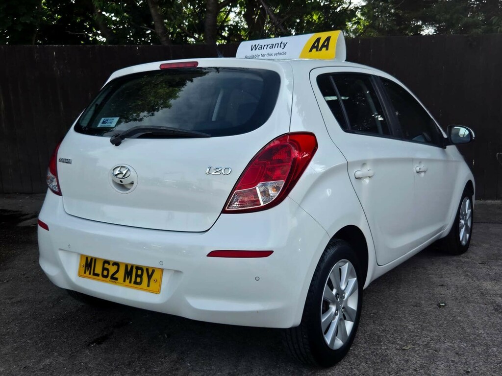 Hyundai I20 Hatchback 1.2 Classic Euro 5 201212 White #7