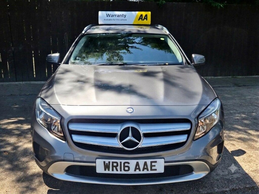 Mercedes-Benz GLA Class Suv Grey #2
