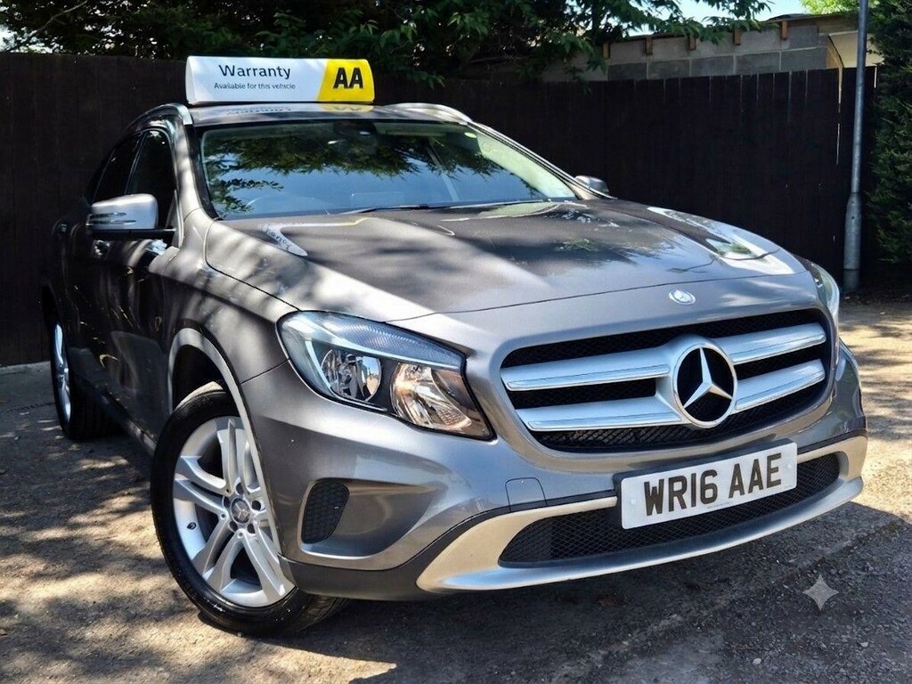 Mercedes-Benz GLA Class Suv Grey