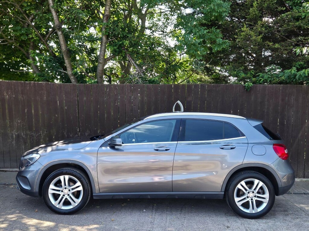 Mercedes-Benz GLA Class Suv Grey #4