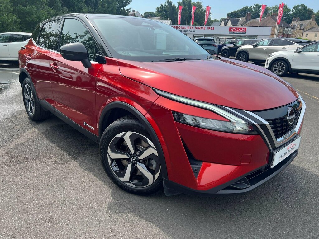 Nissan Qashqai 1.5 H E-power N-connecta Euro 6 Ss Red