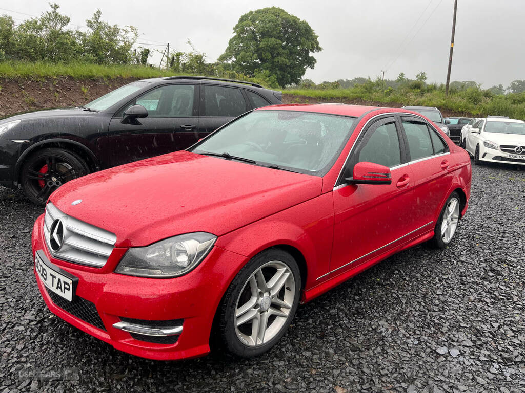 Mercedes-Benz C Class C220 Cdi Blueefficiency Amg Sport Red #3
