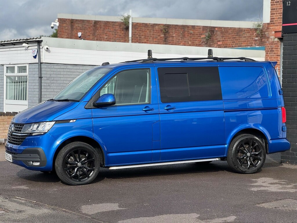 Volkswagen Transporter Highline Kombi Van Dsg 150Bhp EY69XHA Blue #4