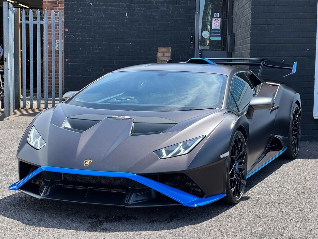Lamborghini Huracan Coupe Black #3