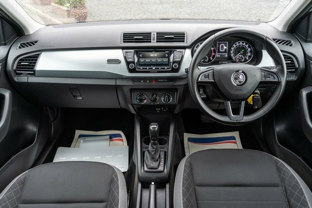 Skoda Fabia 1.0 Se Euro 6 Ss Red #8