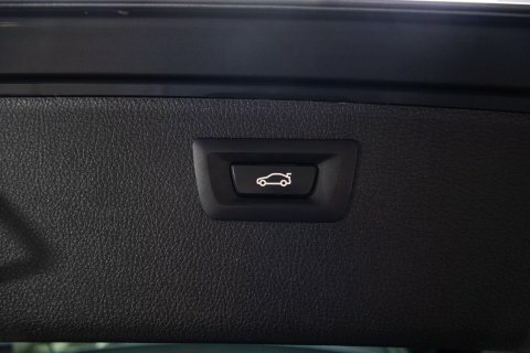 BMW 3 Series 320I M Sport Step #18