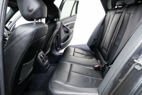 BMW 3 Series 320I M Sport Step #6