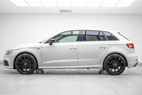 Audi A3 2.0 Tfsi Black White #2